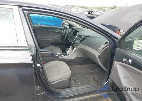 2013 Hyundai Sonata Gls z USA, uszkodzony, nr VIN 5NPEB4AC7DH505879